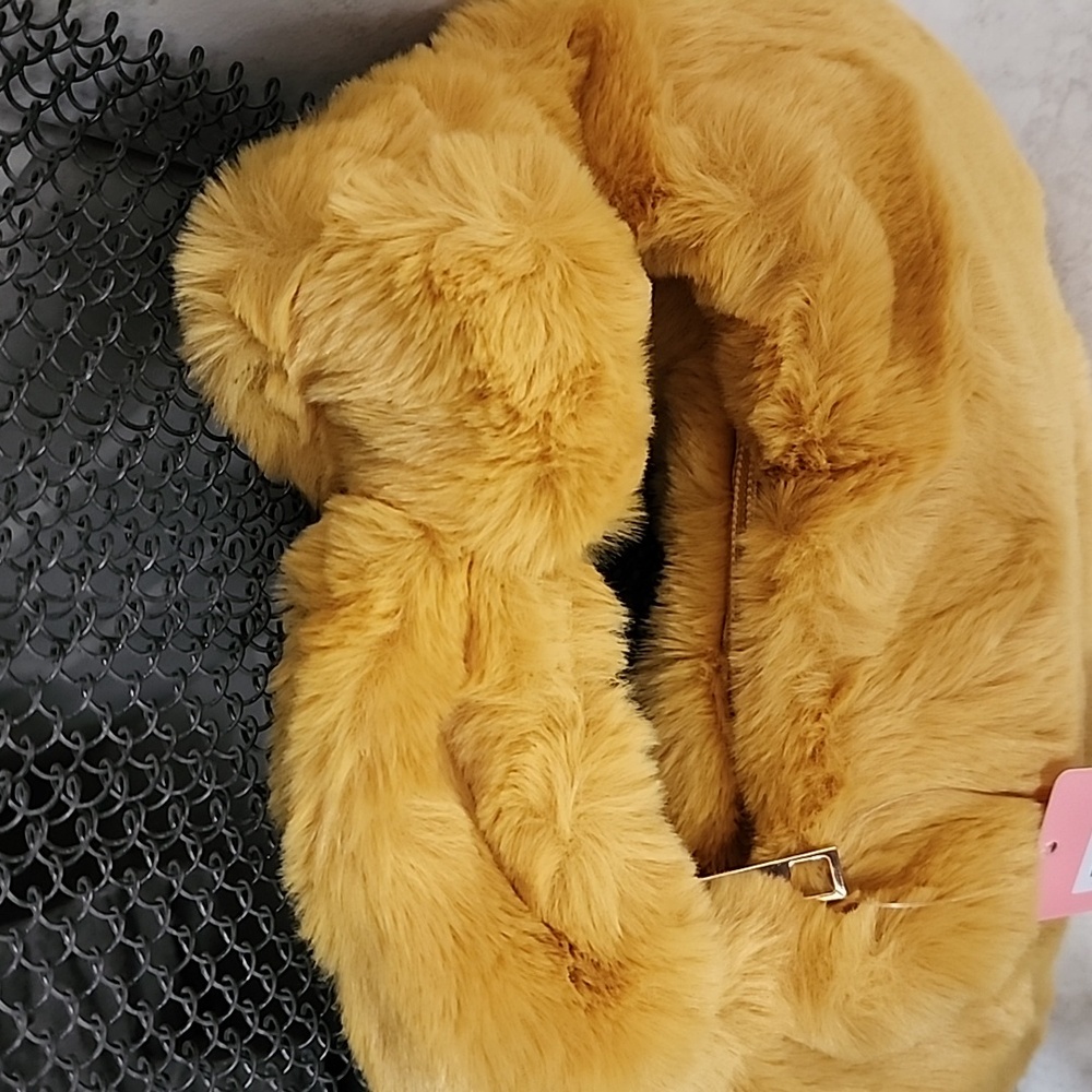 π π YELLOW FUR PURSE π π - Picture 3 of 5
